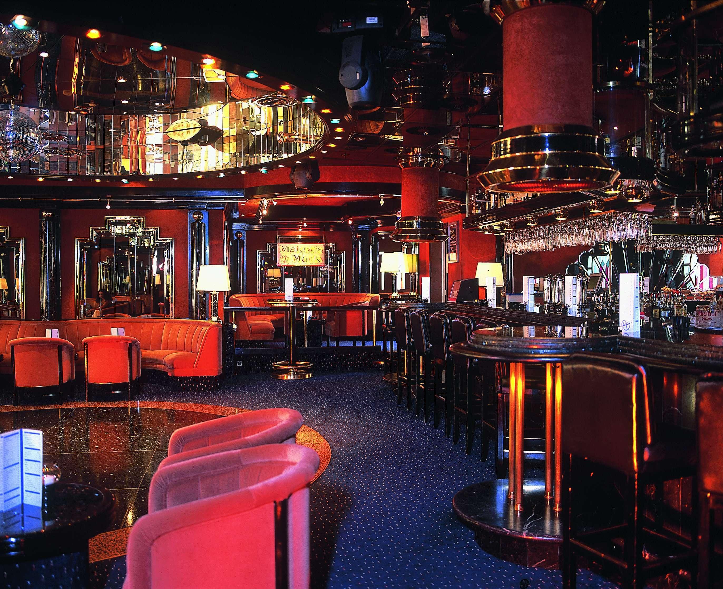마리팀 호텔 쾰른 외부 사진 The interior of the nightclub